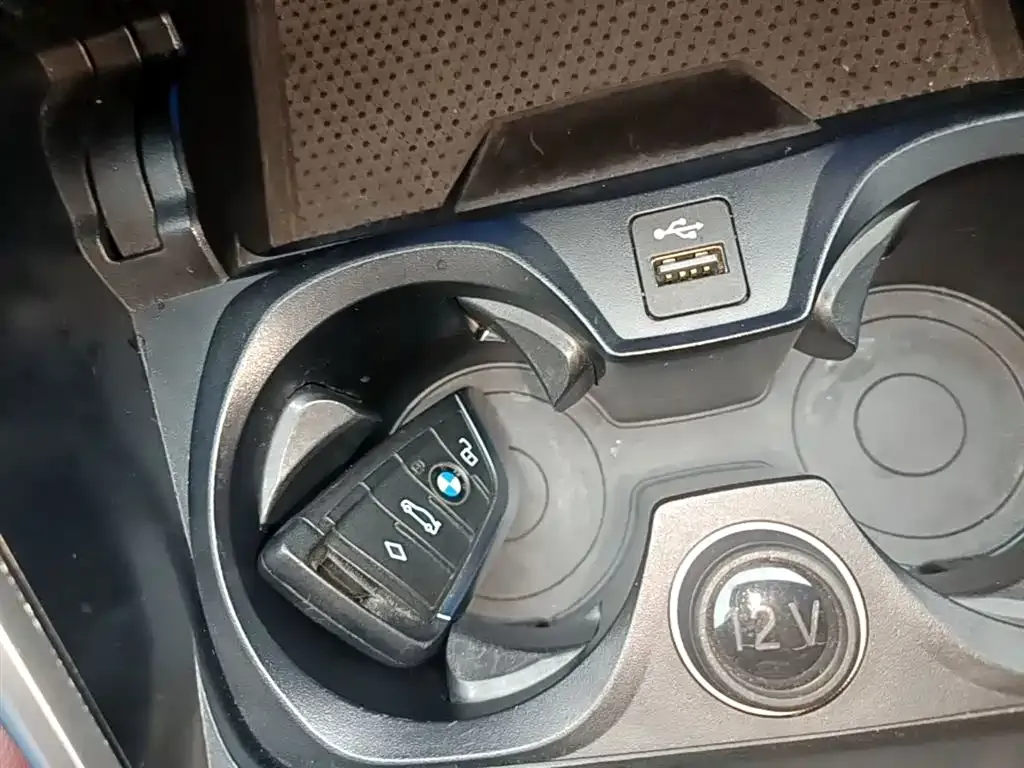 BMW i3 — фото 9