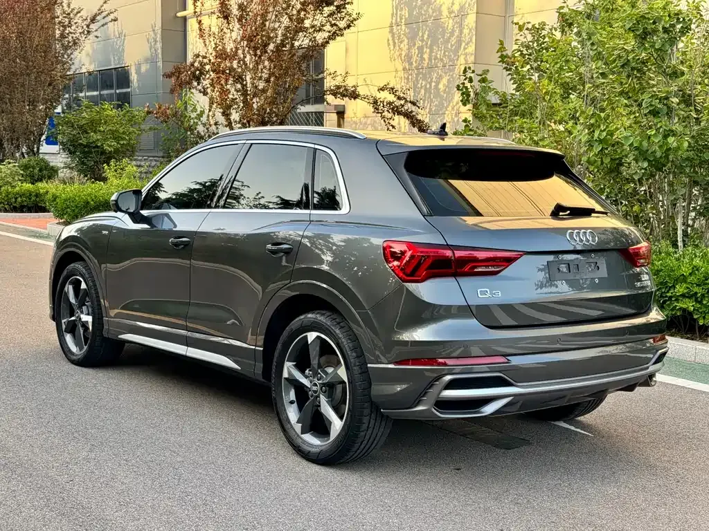 Audi Q3 — фото 6