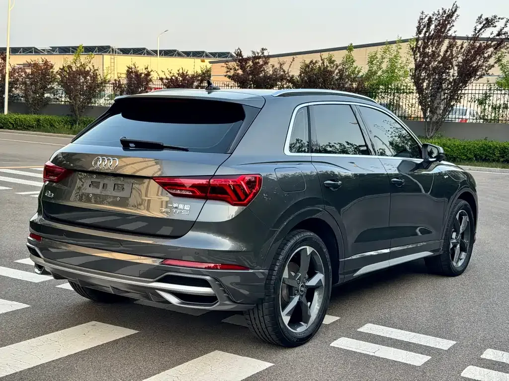 Audi Q3 — фото 7