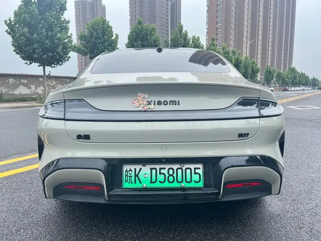 Xiaomi SU7 — фото 3