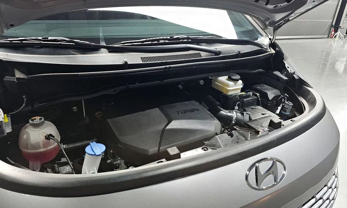 Hyundai Staria 2024 из KR, фото 10