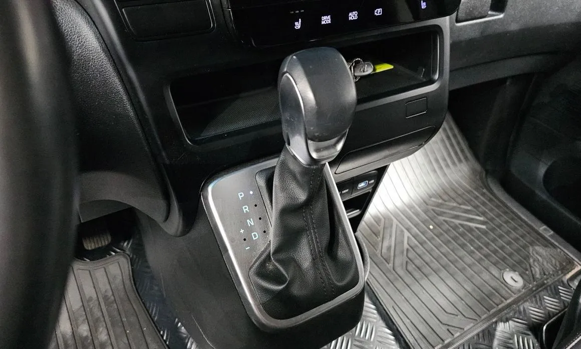 Hyundai Staria 2024 из KR, фото 4