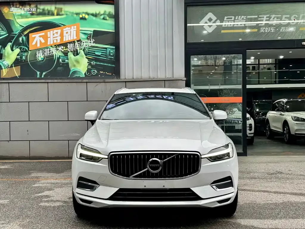 Volvo XC60 — фото 2