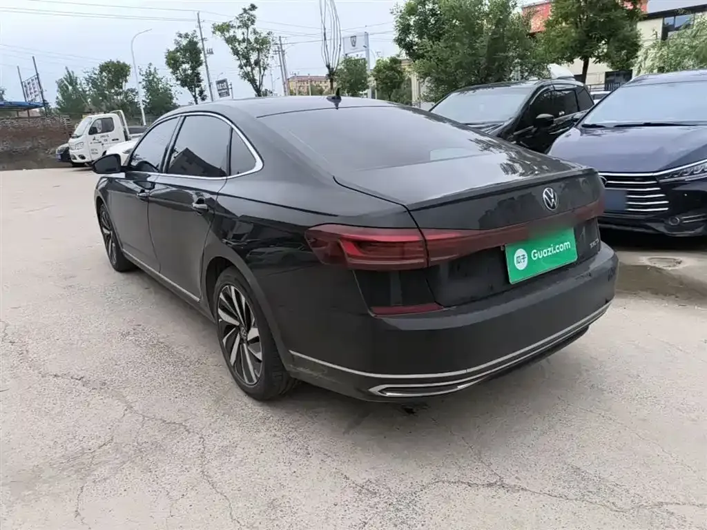 Volkswagen Passat — фото 5