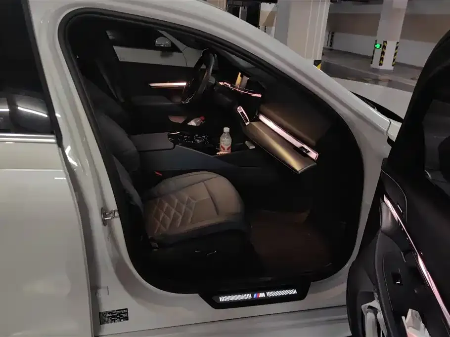 BMW i5 2024 из CN, фото 4