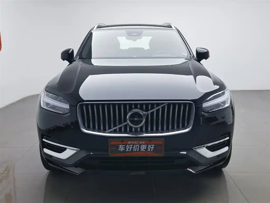 Volvo XC90 — фото 8