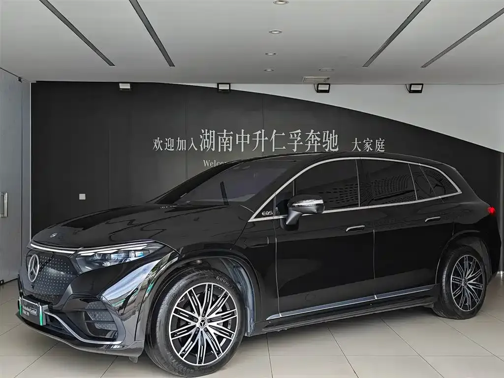 Mercedes-Benz EQS SUV