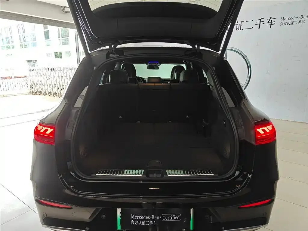 Mercedes-Benz EQS SUV 2023 из CN, фото 9