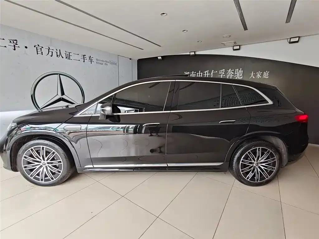 Mercedes-Benz EQS SUV 2023 из CN, фото 10