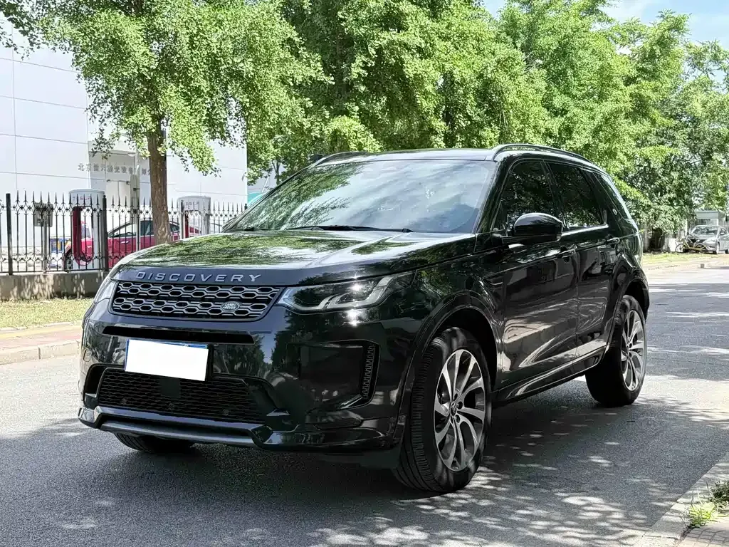 Land Rover Discovery Sport — фото 1