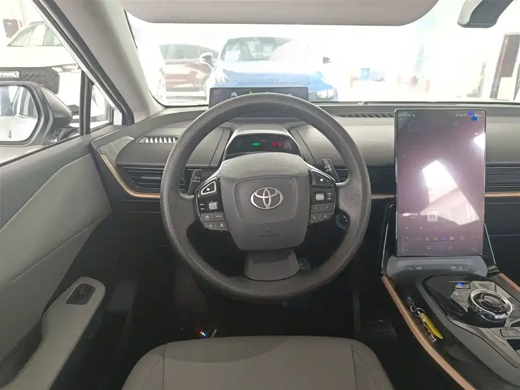 Toyota bZ3 2024 из CN, фото 3