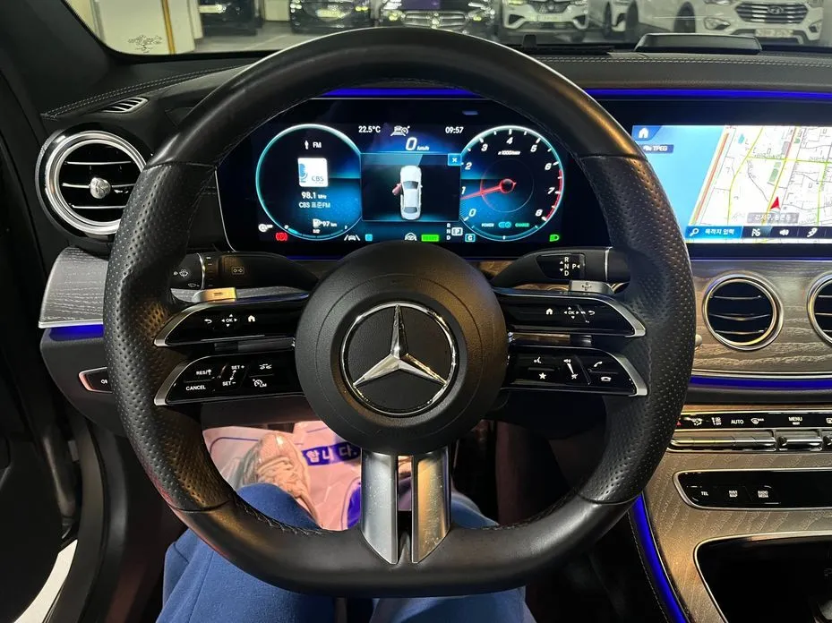 Mercedes-Benz E-Class 2021 из KR, фото 9