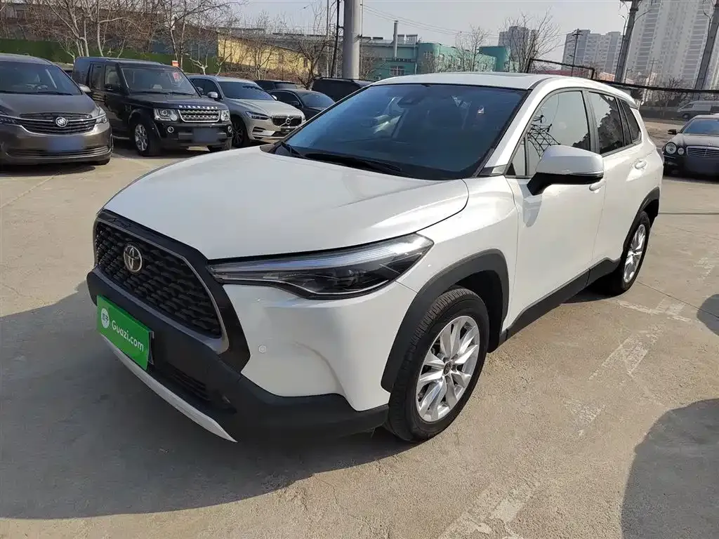 Toyota Corolla Cross — фото 1