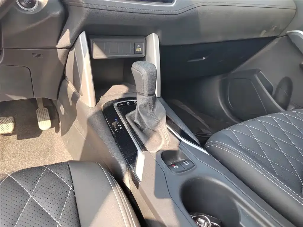 Toyota Corolla Cross — фото 2