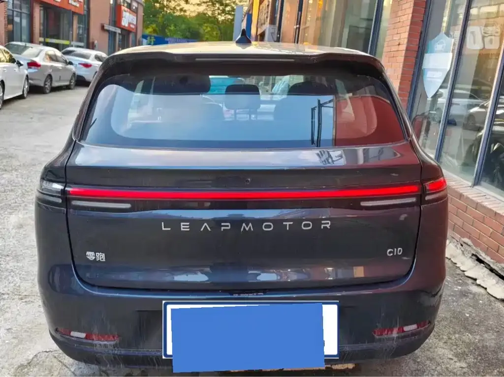 Leapmotor C10 — фото 2