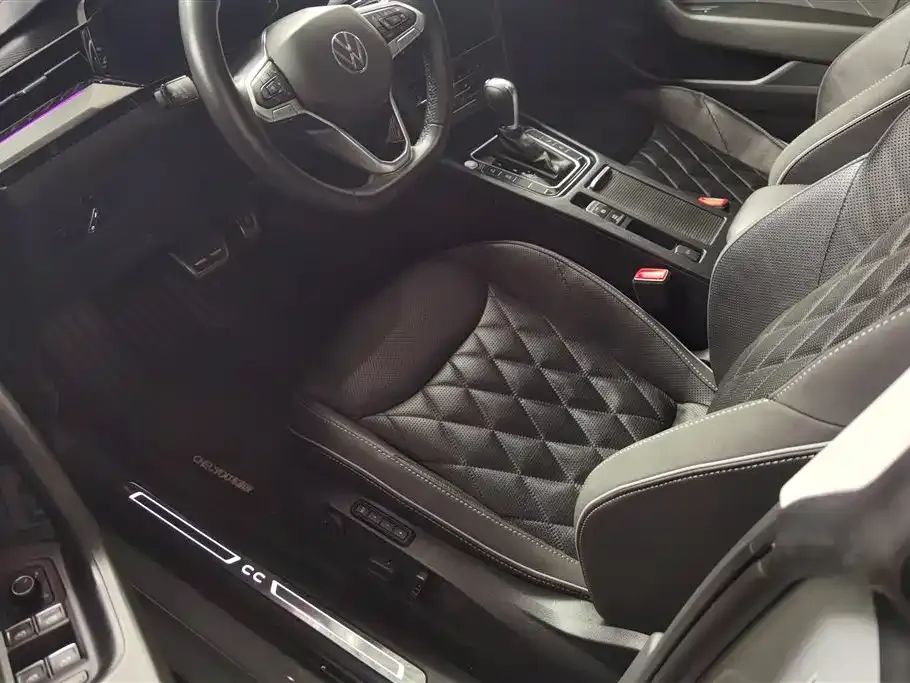 Volkswagen CC — фото 10