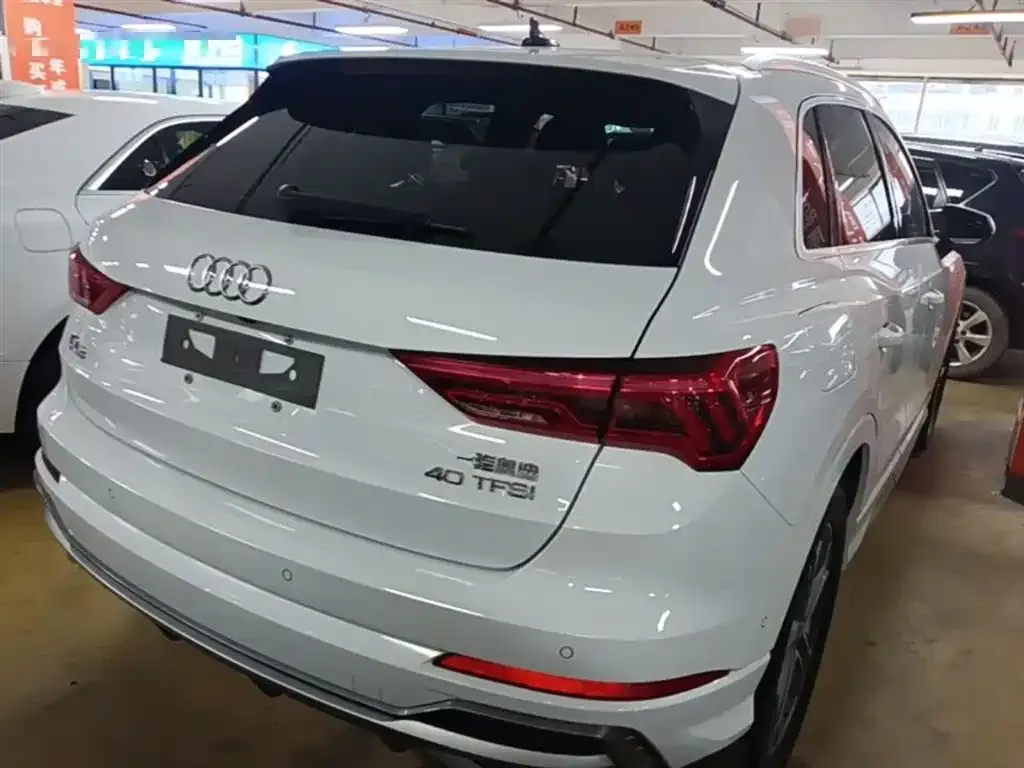 Audi Q3 — фото 7