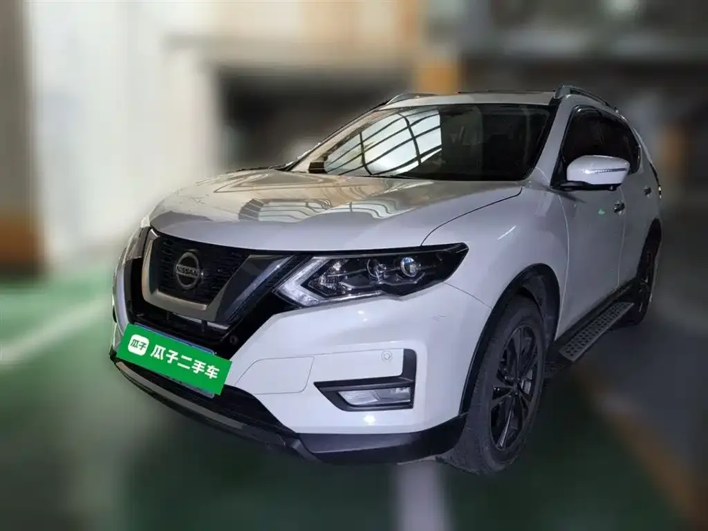 Nissan X-Trail — фото 1