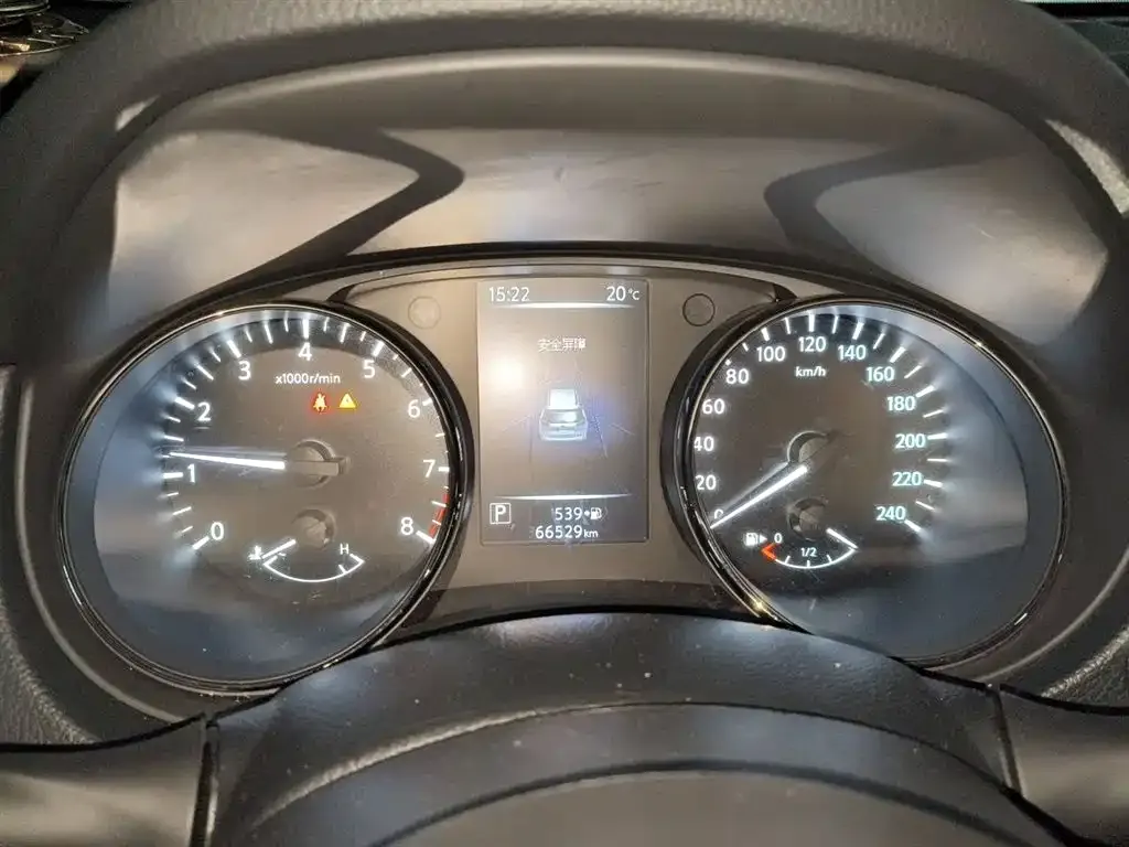 Nissan X-Trail — фото 10