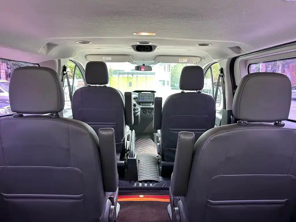 Ford Transit 2021 из CN, фото 10