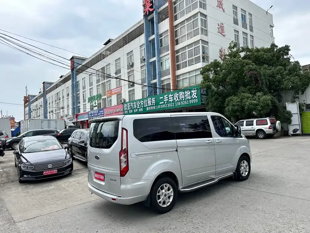 Ford Transit 2021 из CN, фото 6