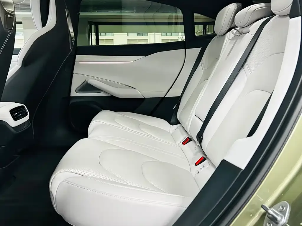 Xiaomi SU7 — фото 8