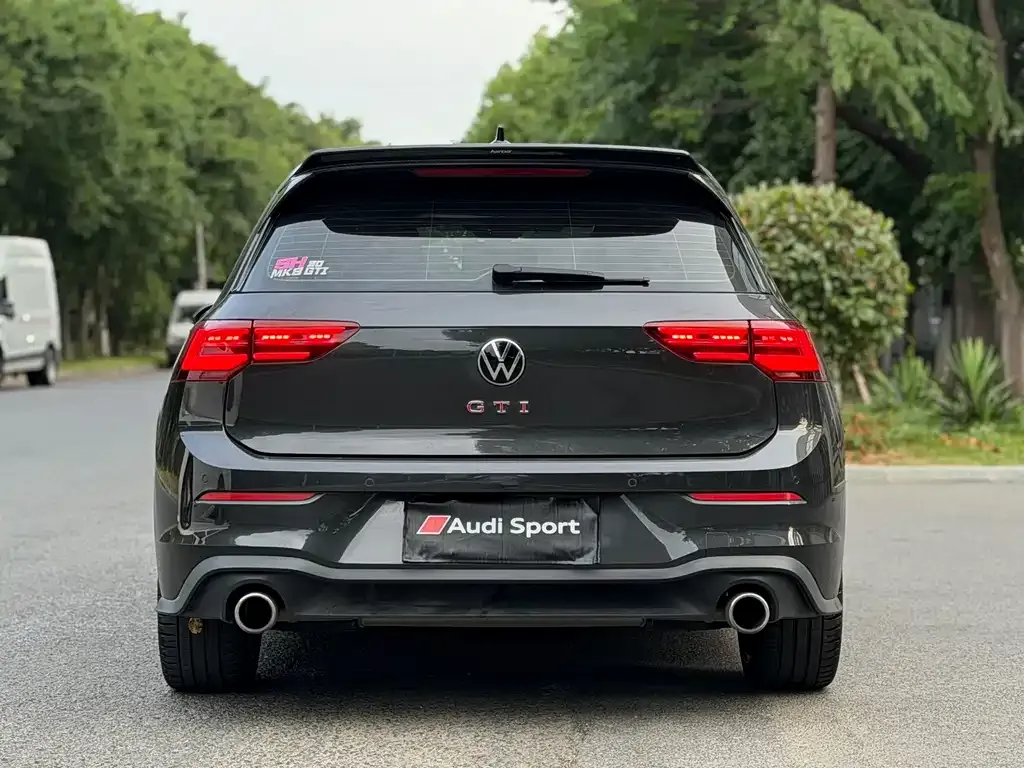 Volkswagen Golf GTI — фото 8