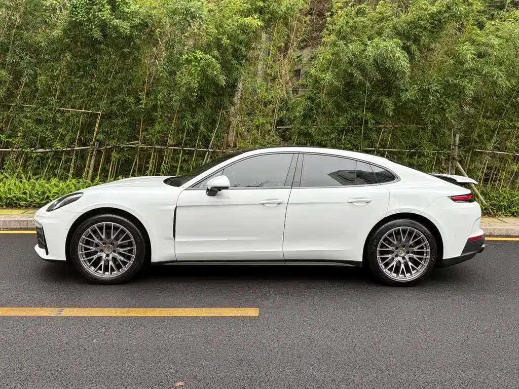 Porsche Panamera — фото 10