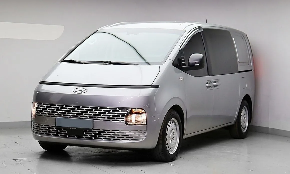 Hyundai Staria 2022 из KR, фото 1