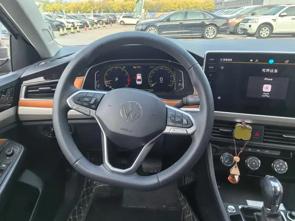 Volkswagen Bora 2023 из CN, фото 3