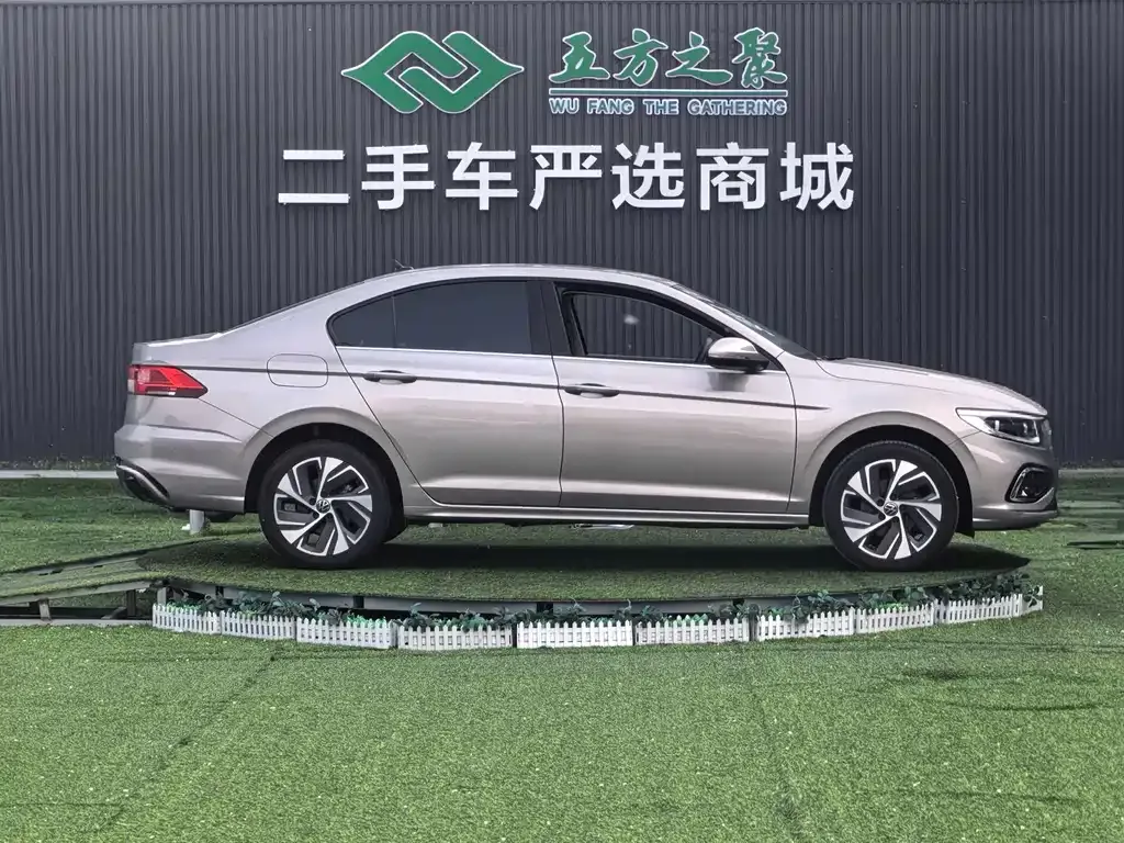 Volkswagen Bora 2023 из CN, фото 8