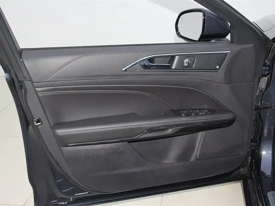 Ford Taurus 2021 из CN, фото 6