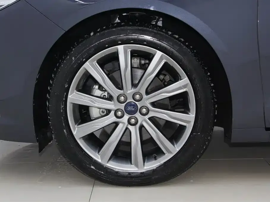 Ford Taurus 2021 из CN, фото 9