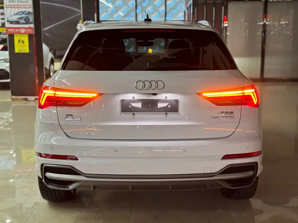 Audi Q3 — фото 6