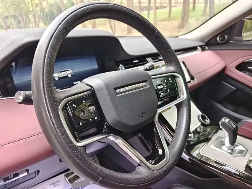 Land Rover Evoque 2024 из CN, фото 3
