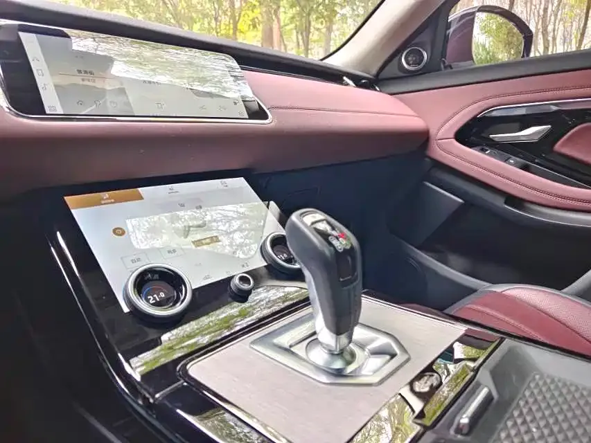 Land Rover Evoque 2024 из CN, фото 2