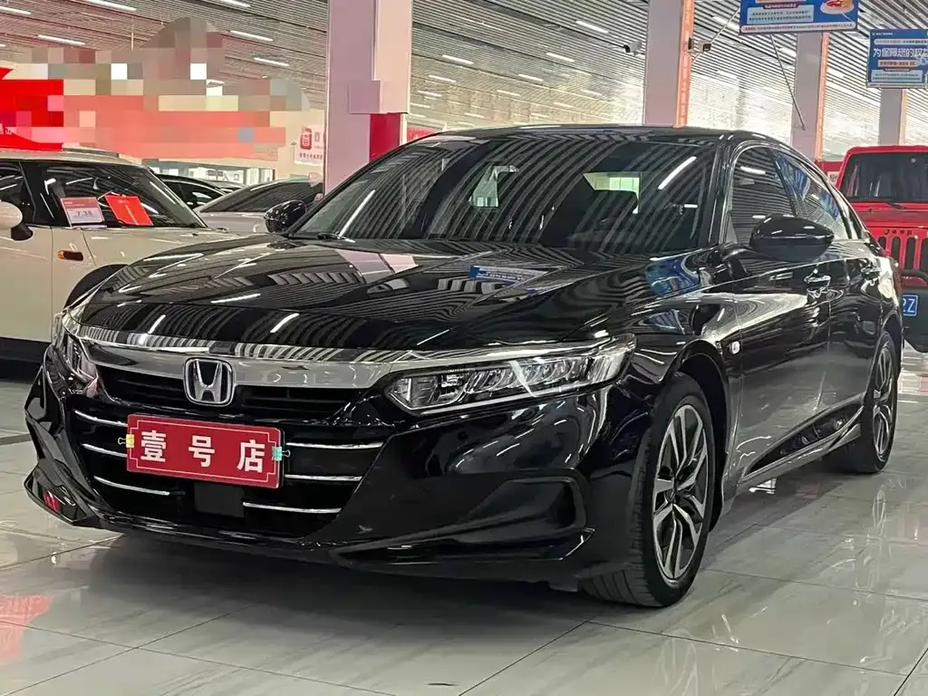 Honda Accord — фото 1