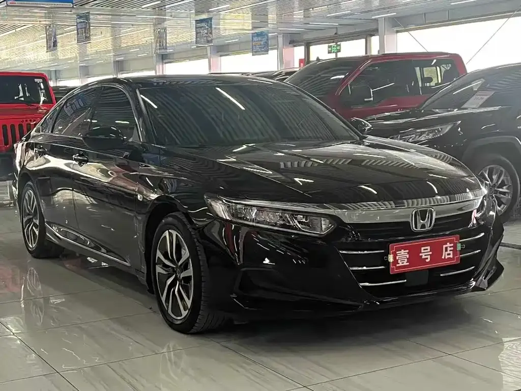 Honda Accord — фото 4