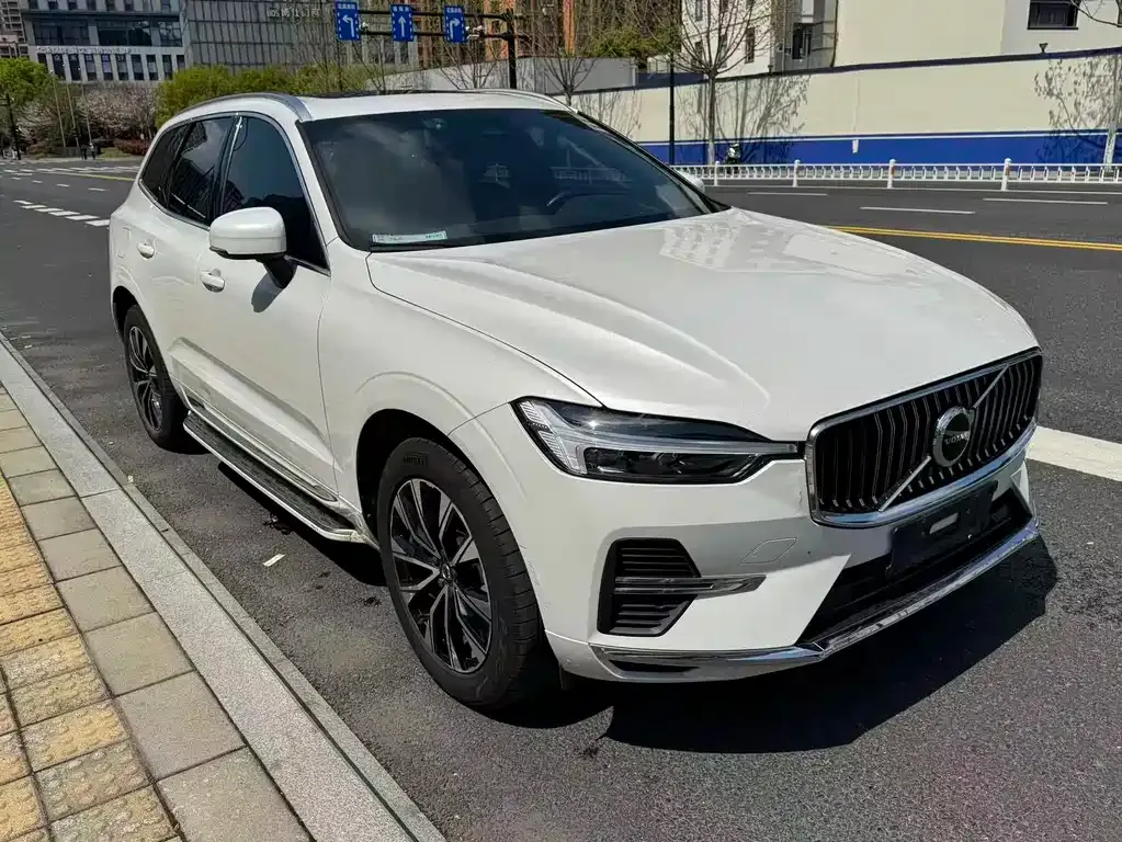 Volvo XC60 — фото 4