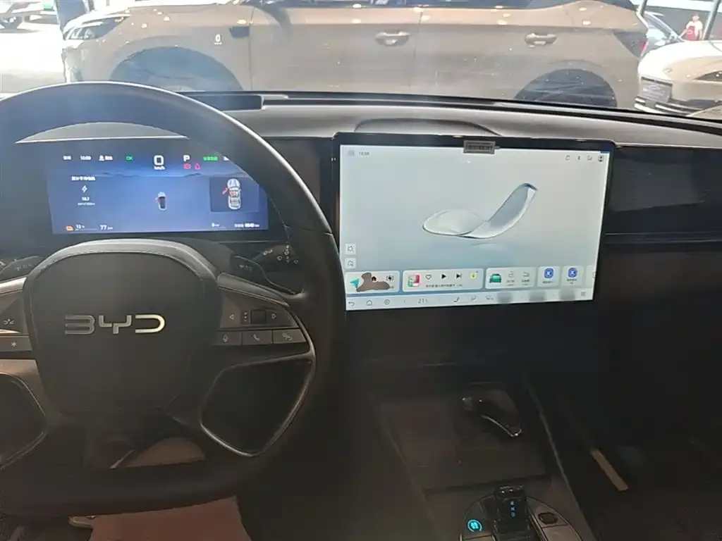 BYD Seal — фото 3