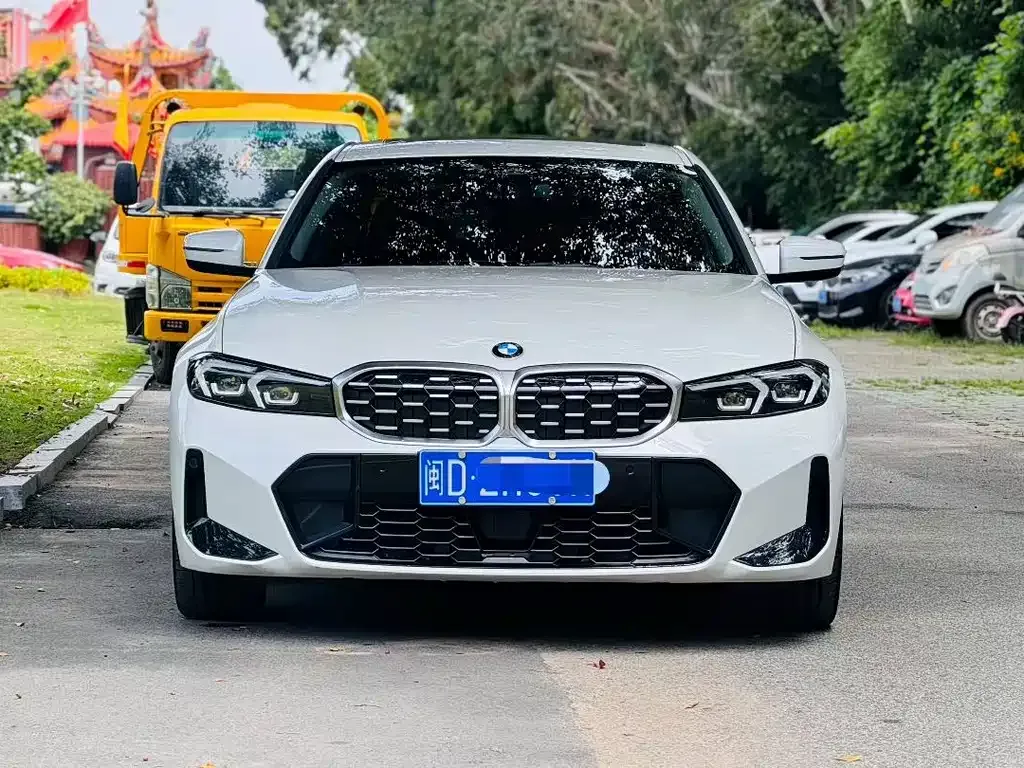 BMW 3 Series 2025 из CN, фото 6