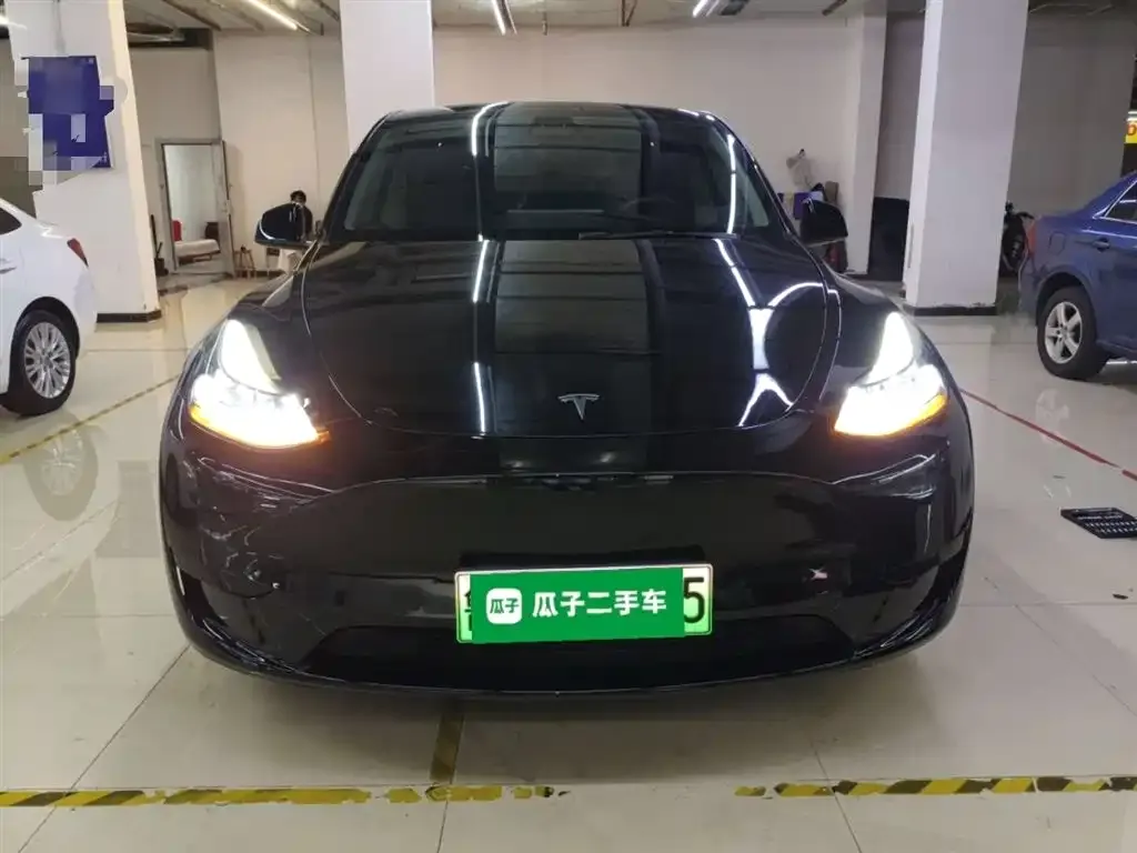 Tesla Model Y — фото 6