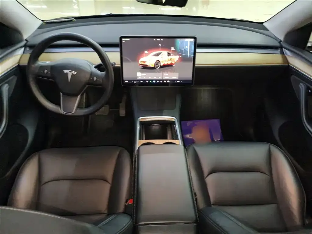 Tesla Model Y — фото 5