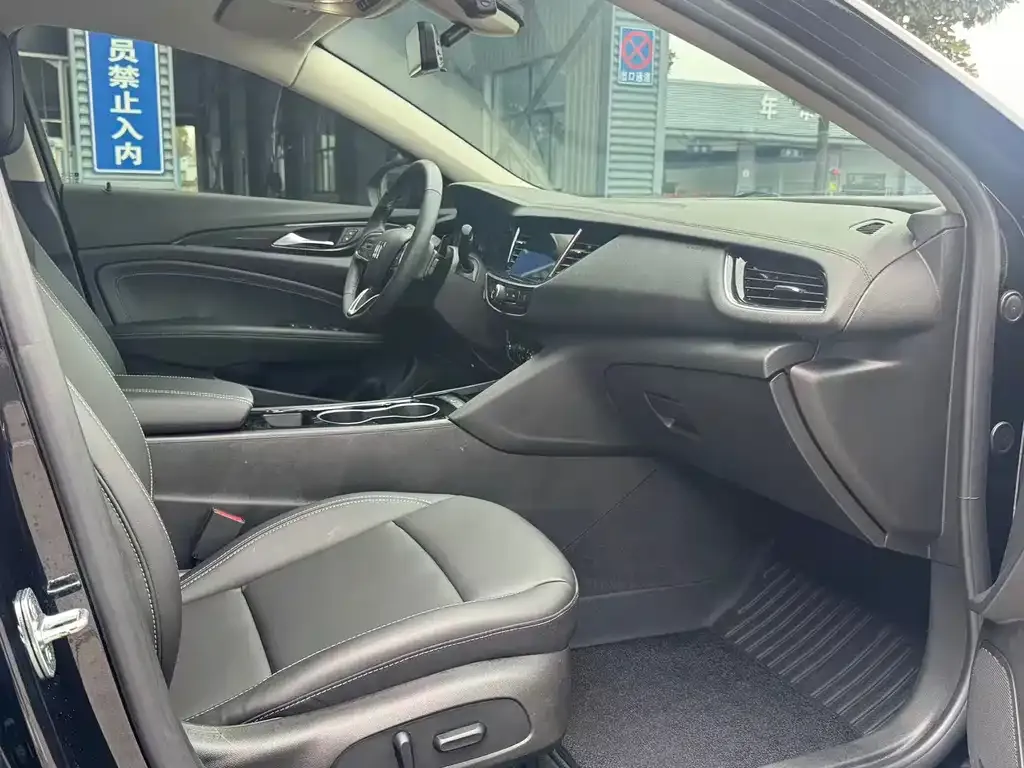 Buick Regal 2024 из CN, фото 4