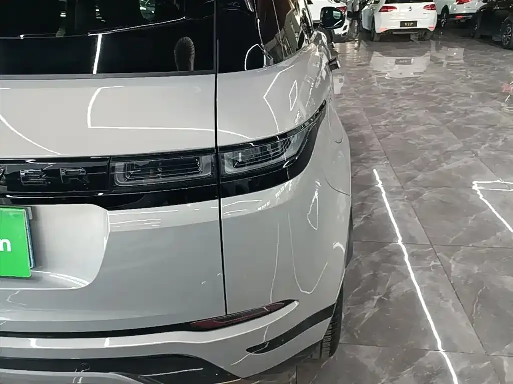 Land Rover Evoque — фото 10