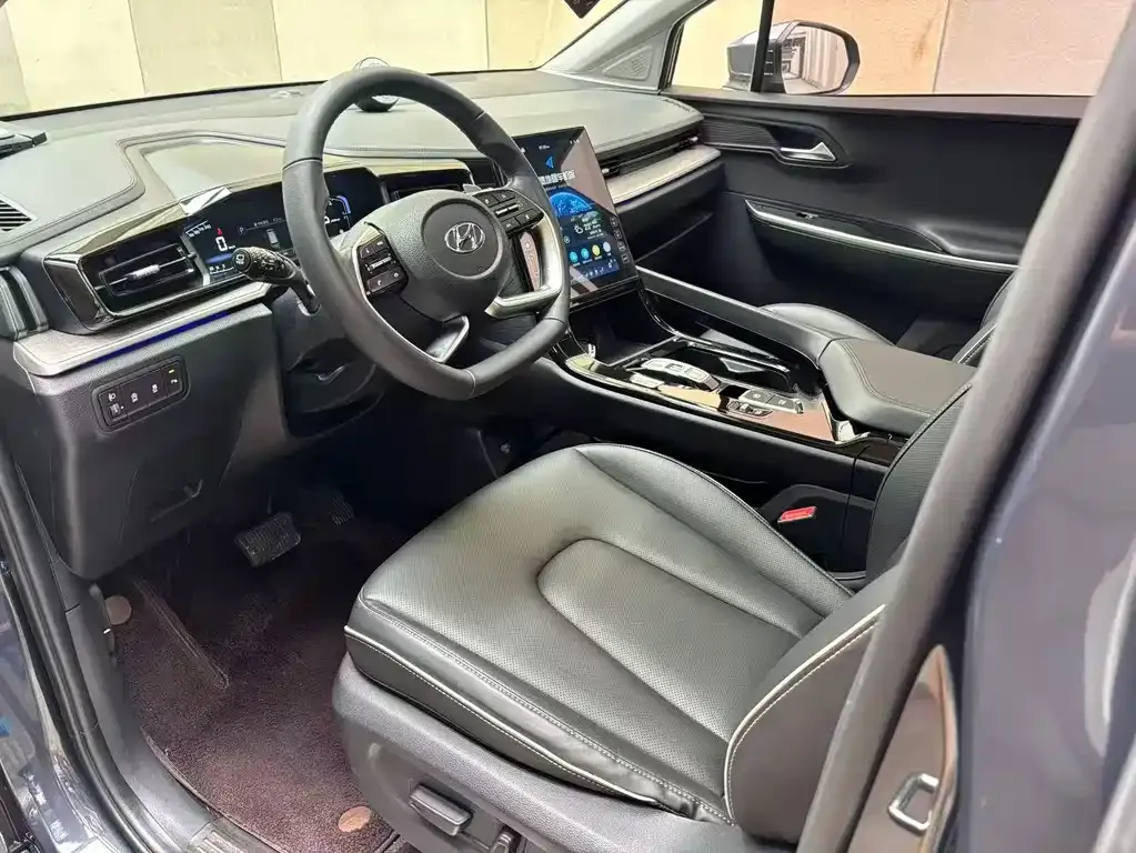Hyundai Custo 2023 из CN, фото 5