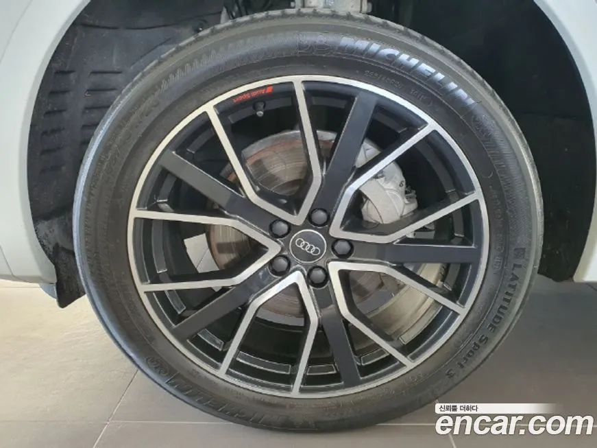 Audi Q5 2023 из KR, фото 10