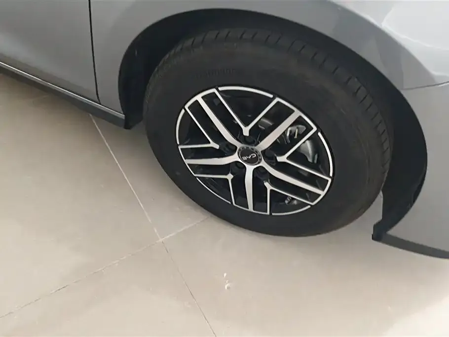 BYD Seal 05 DM-i — фото 6