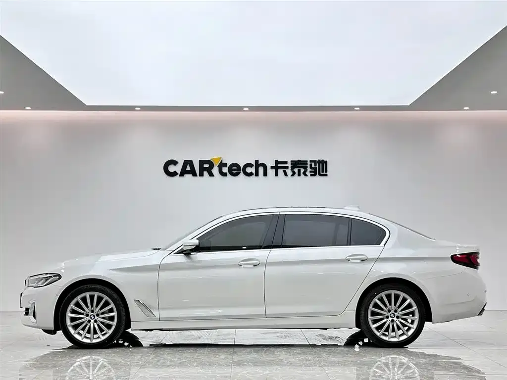 BMW 5 Series — фото 2