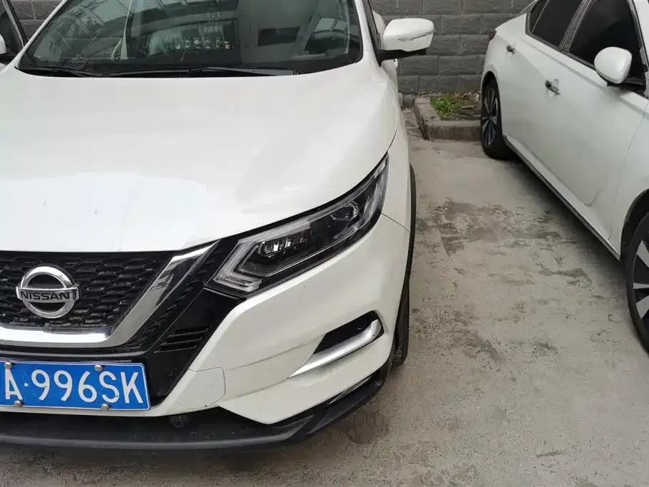 Nissan Qashqai — фото 10